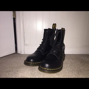 Dr. martens
